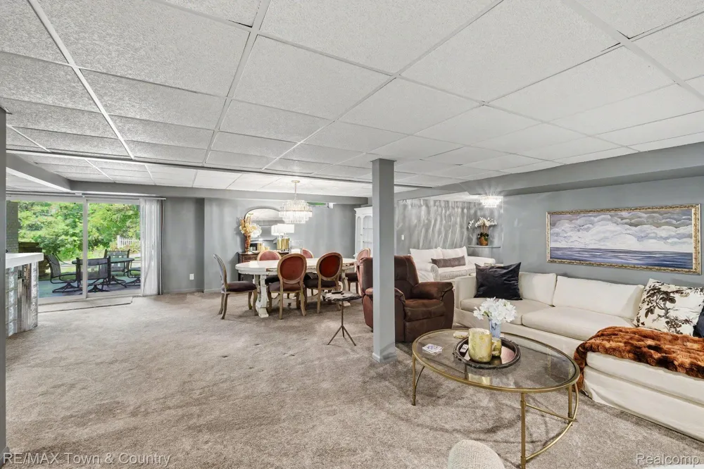 3246 Fieldstone Drive Flushing Charter Township, MI 48433