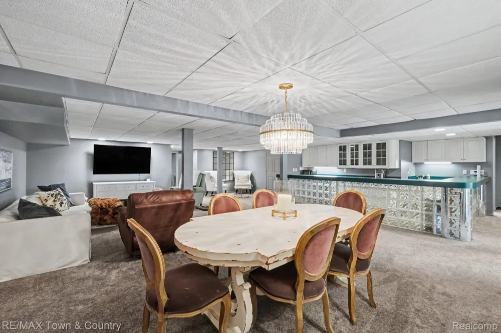 3246 Fieldstone Drive Flushing Charter Township, MI 48433