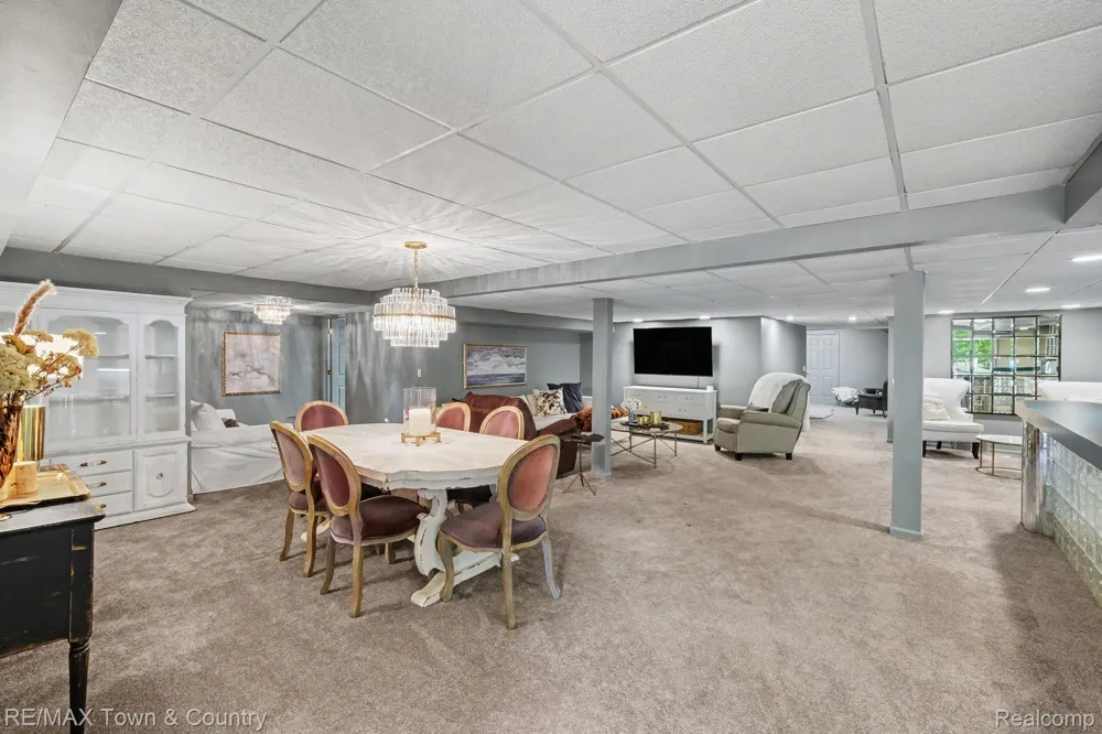 3246 Fieldstone Drive Flushing Charter Township, MI 48433
