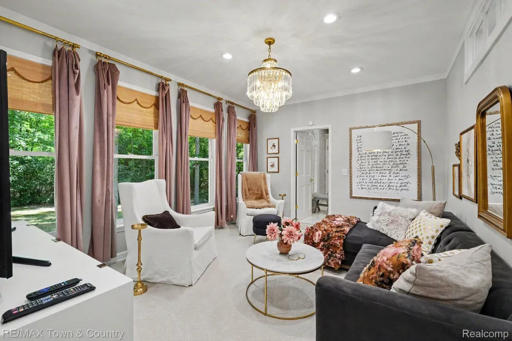 3246 Fieldstone Drive Flushing Charter Township, MI 48433