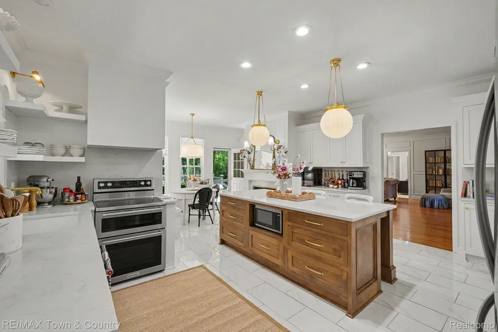 3246 Fieldstone Drive Flushing Charter Township, MI 48433