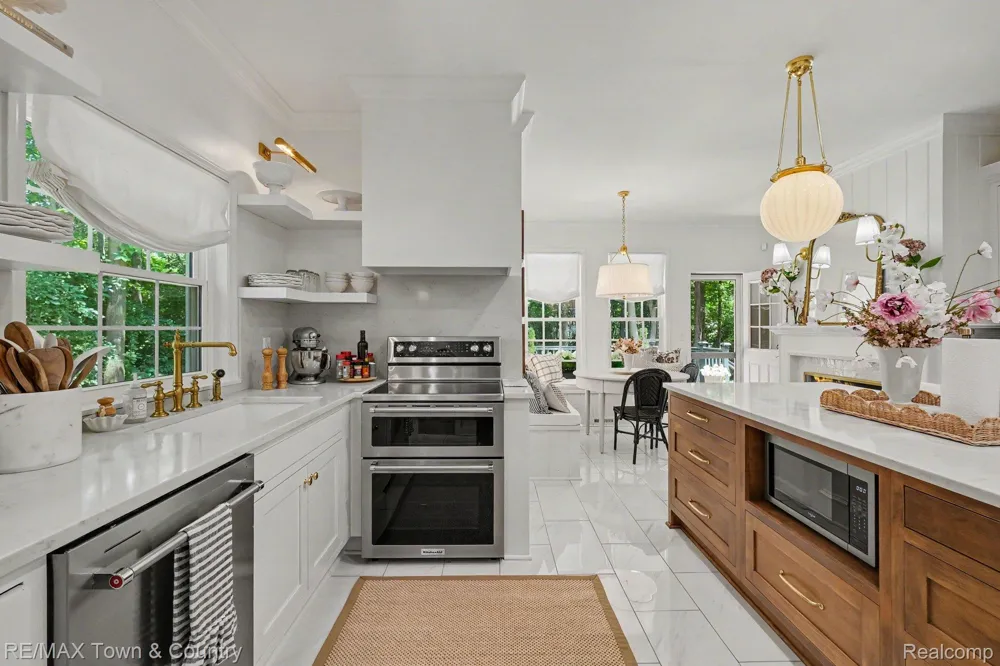 3246 Fieldstone Drive Flushing Charter Township, MI 48433