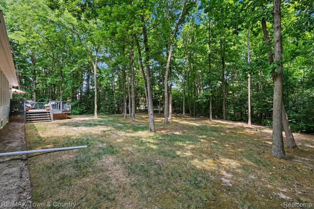 3246 Fieldstone Drive Flushing Charter Township, MI 48433