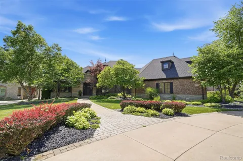 8714 Stoney Creek Drive