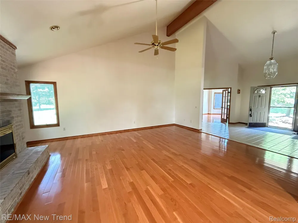 22263 Antler Drive Novi City, MI 48375
