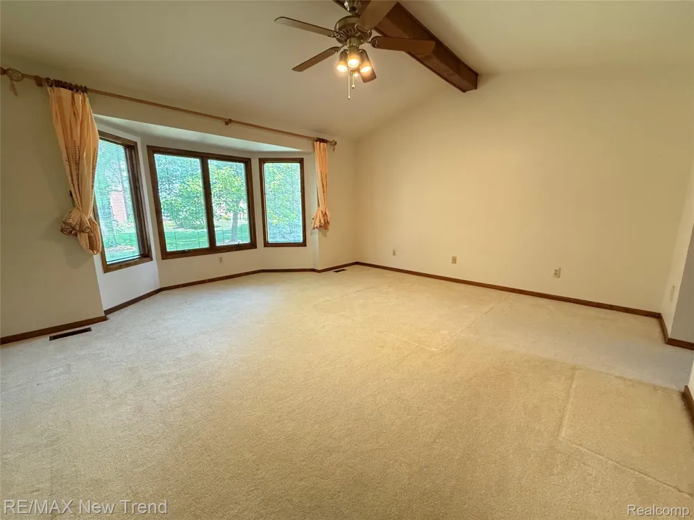 22263 Antler Drive Novi City, MI 48375