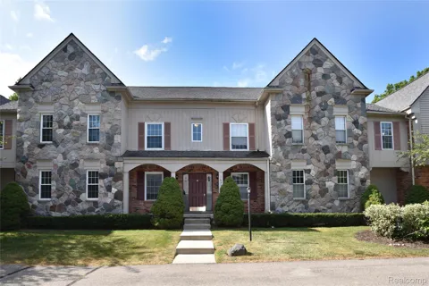 1635 Huntington Park #A