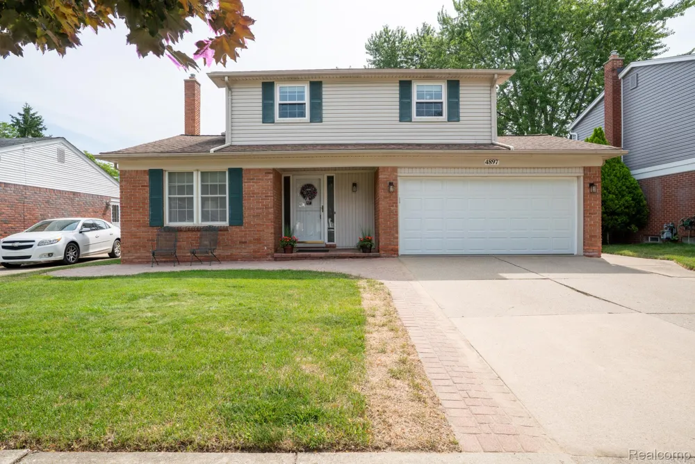 4897 Jackson Street Trenton City, MI 48183