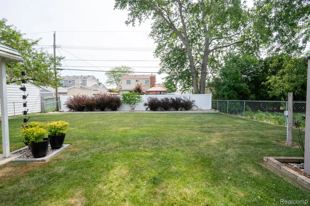 4897 Jackson Street Trenton City, MI 48183