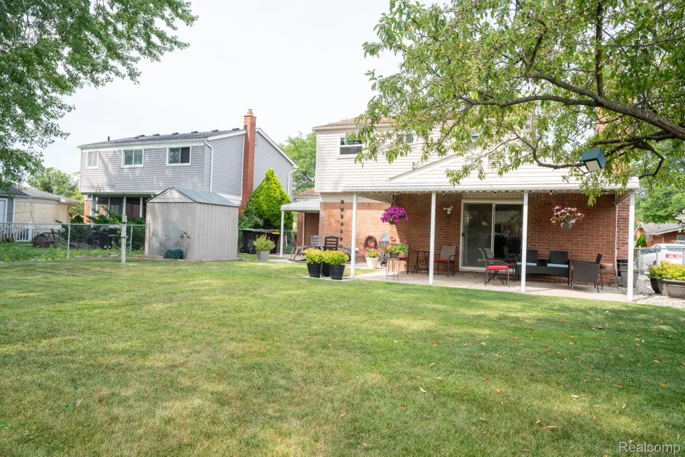 4897 Jackson Street Trenton City, MI 48183