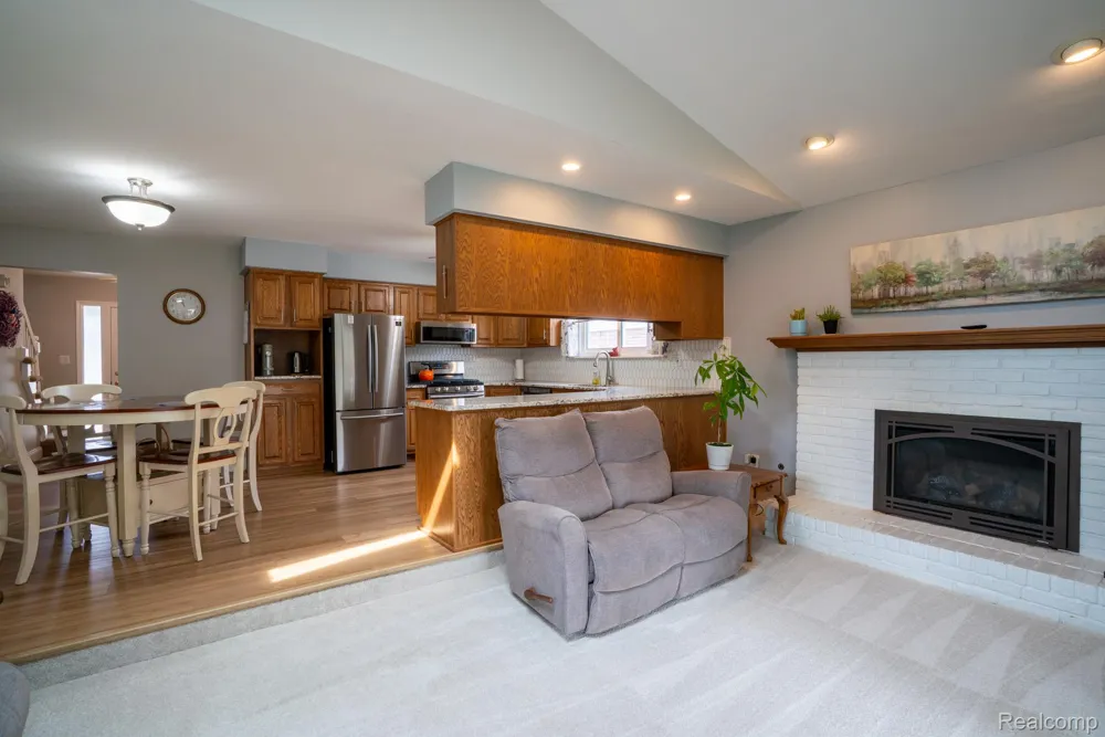 4897 Jackson Street Trenton City, MI 48183