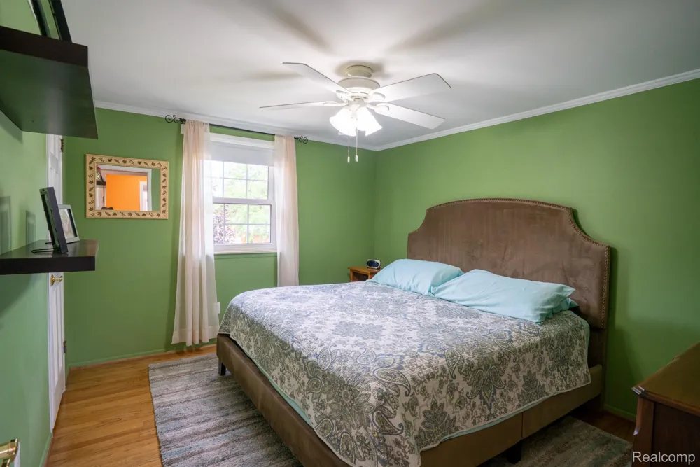 4897 Jackson Street Trenton City, MI 48183