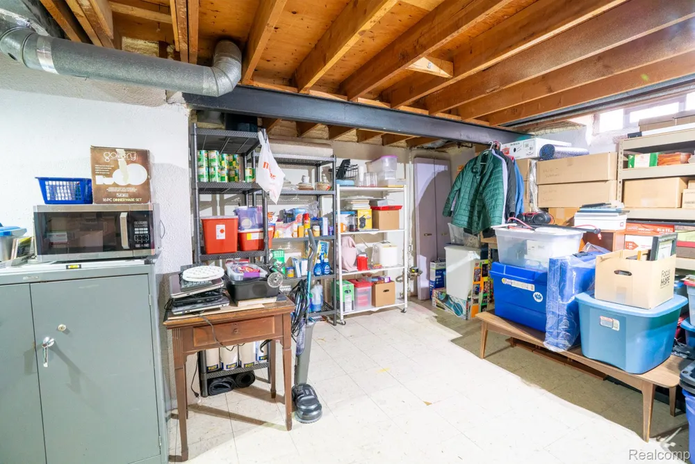 4897 Jackson Street Trenton City, MI 48183
