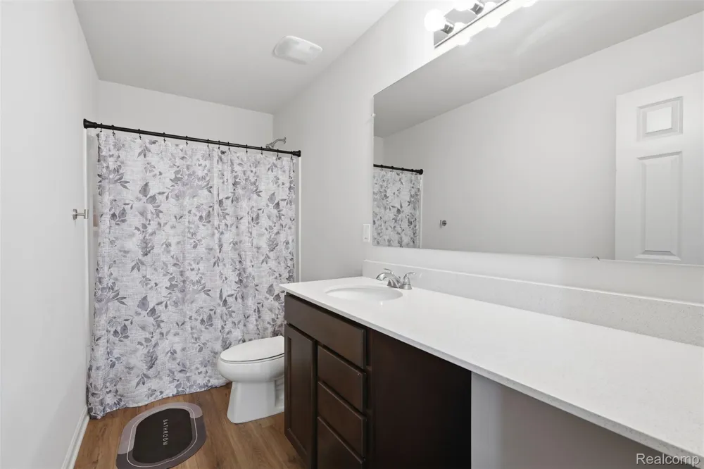 58814 Falabella Drive Lyon Charter Township, MI 48178