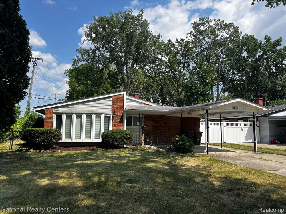 9211 Polk Street Taylor City, MI 48180