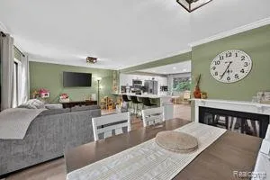 515 Carberry Hill Brighton City, MI 48116