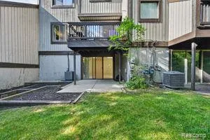 515 Carberry Hill Brighton City, MI 48116