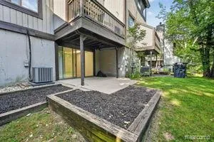 515 Carberry Hill Brighton City, MI 48116