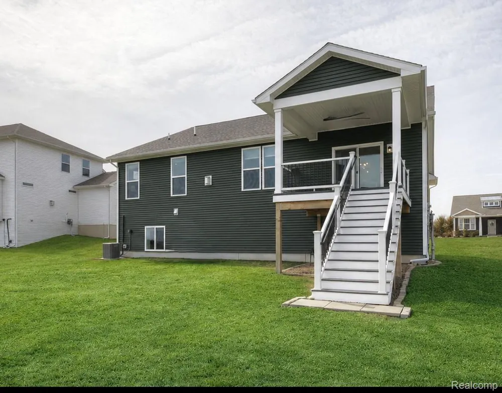 523 Round Rock  Dr Marion Township, MI 48843
