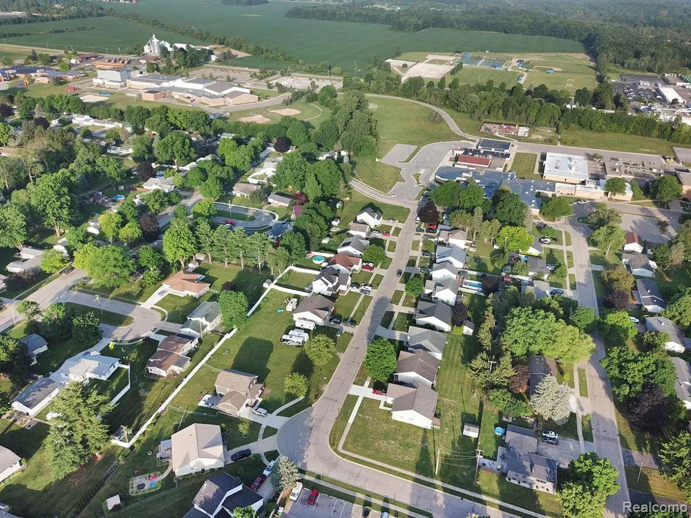 10 School House Drive Imlay City City, MI 48444
