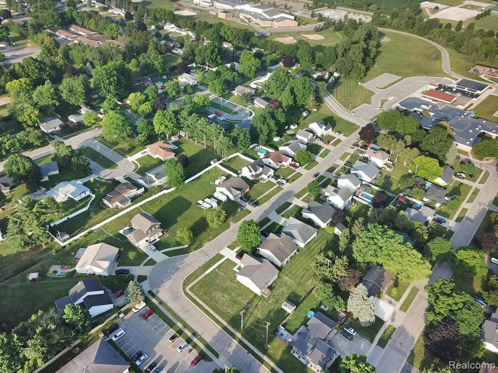 10 School House Drive Imlay City City, MI 48444