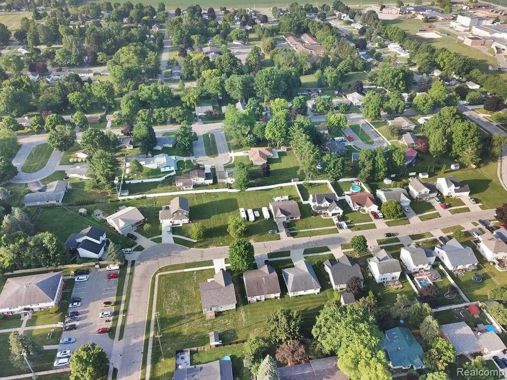 10 School House Drive Imlay City City, MI 48444