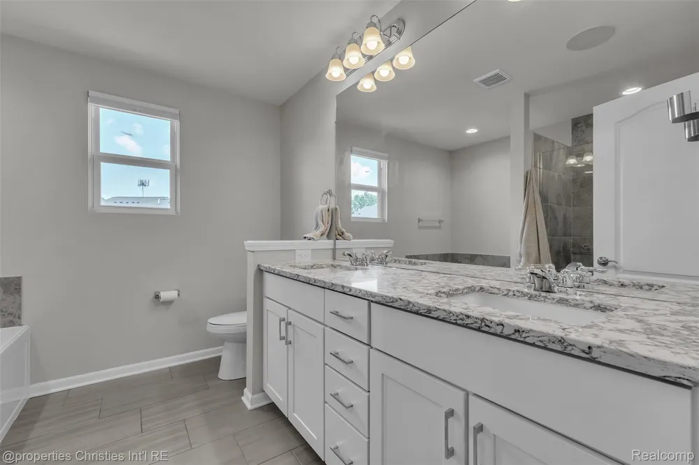43626 Chancellor Lane Novi City, MI 48375