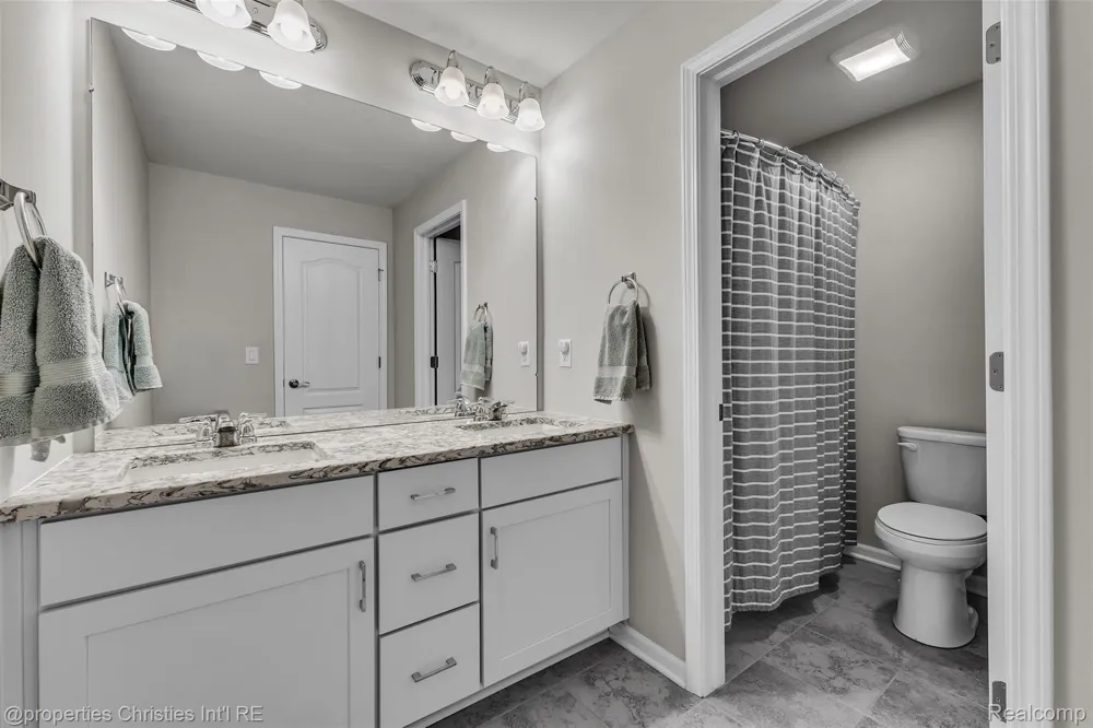 43626 Chancellor Lane Novi City, MI 48375
