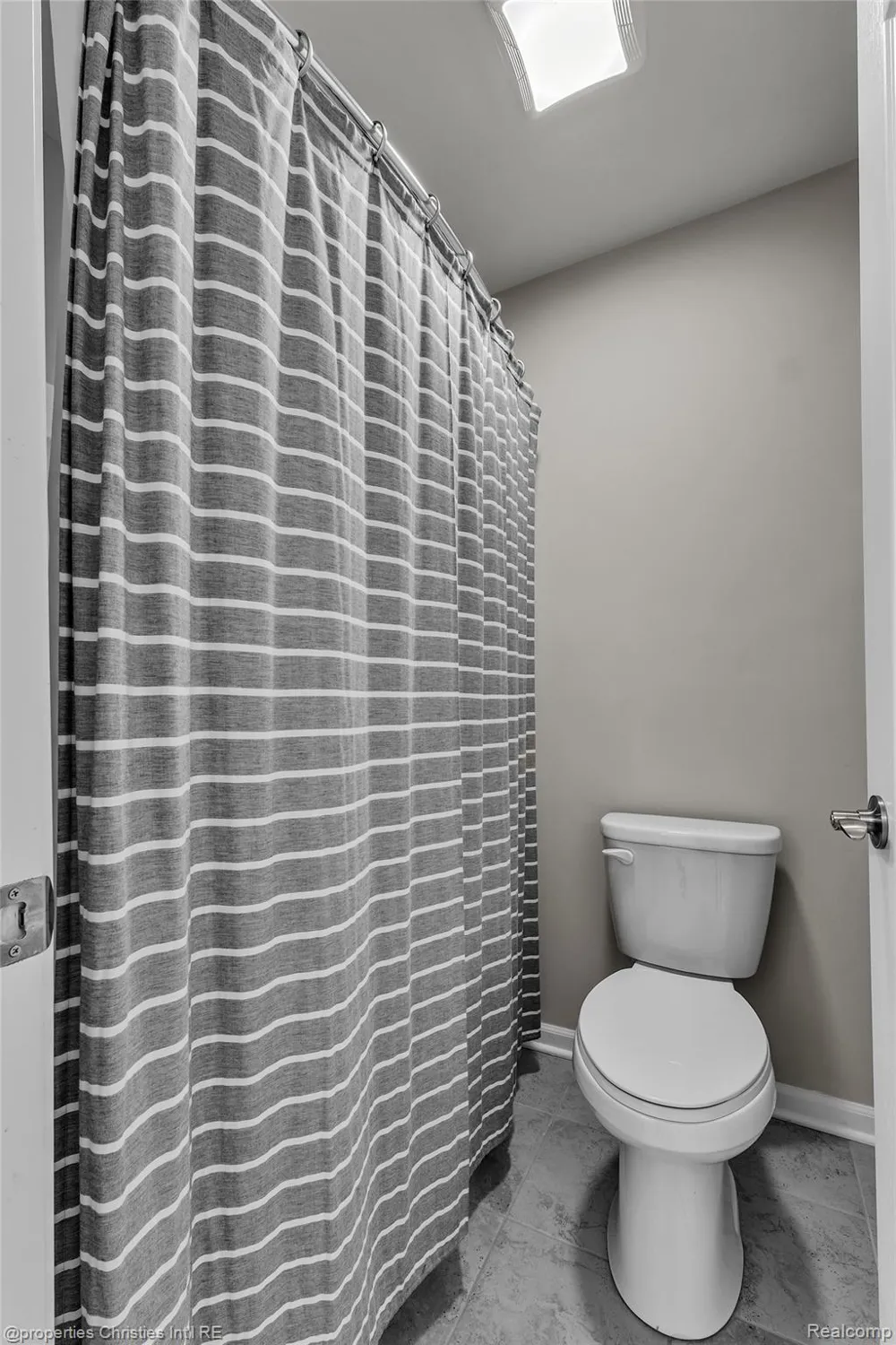 43626 Chancellor Lane Novi City, MI 48375