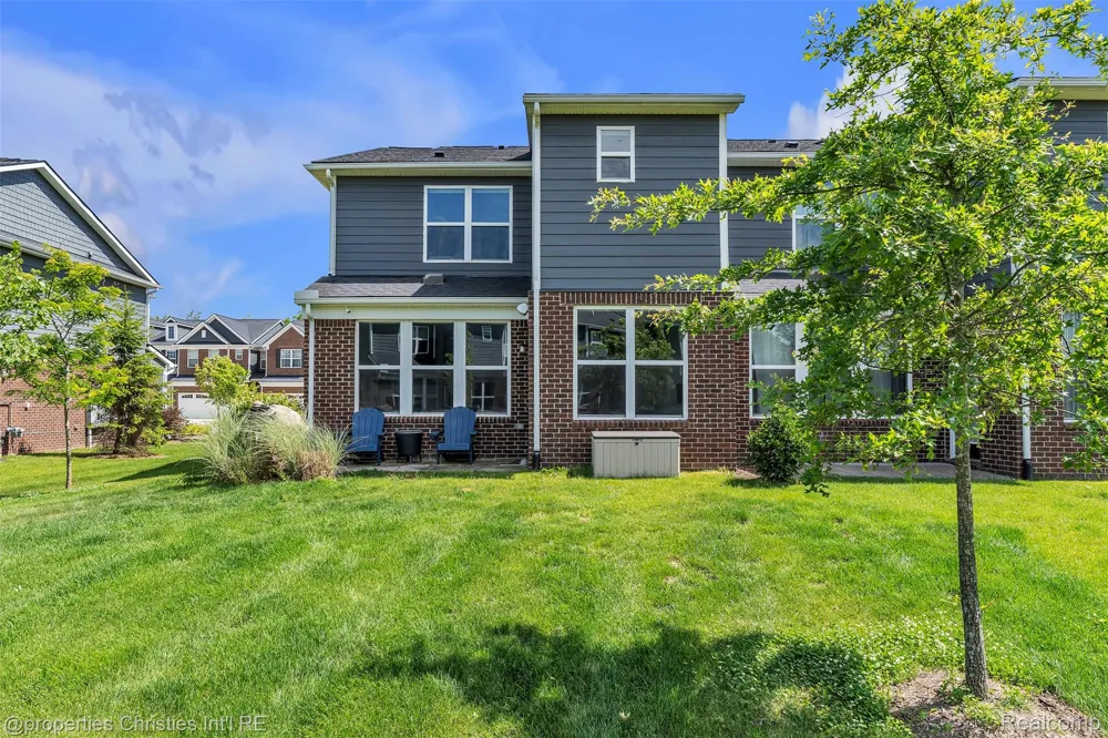 43626 Chancellor Lane Novi City, MI 48375