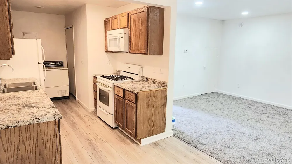 15458 Dupage Boulevard Taylor City, MI 48180