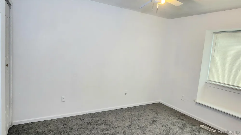15458 Dupage Boulevard Taylor City, MI 48180
