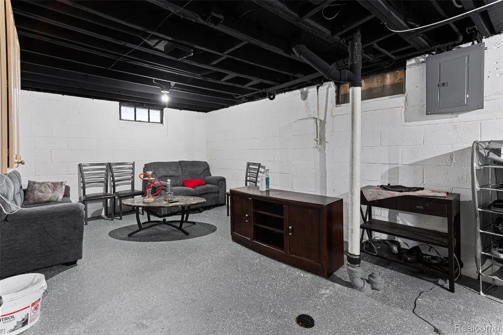 25529 Stanford Street Dearborn Heights City, MI 48125