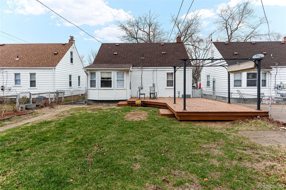 25529 Stanford Street Dearborn Heights City, MI 48125