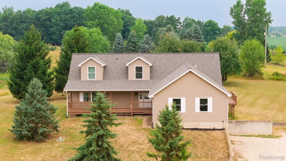 5795 E Centerline Road Ovid Township, MI 48879