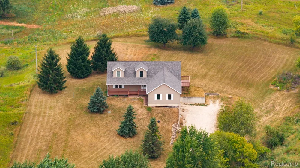 5795 E Centerline Road Ovid Township, MI 48879