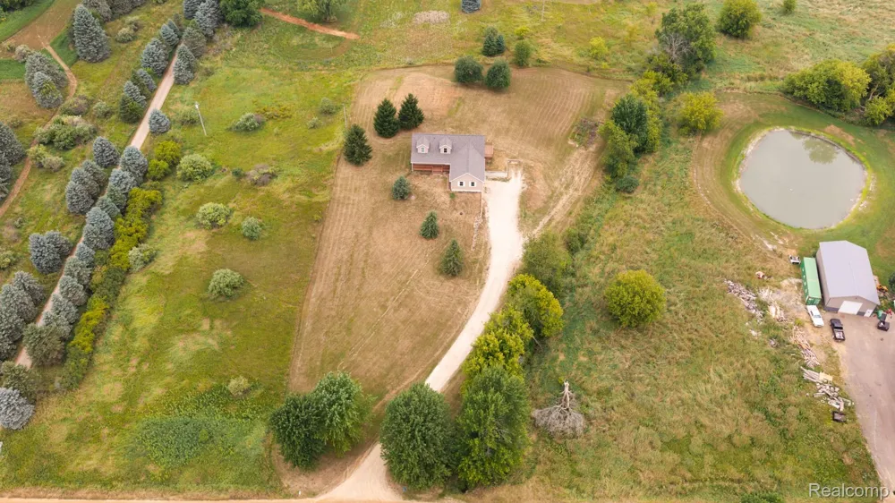 5795 E Centerline Road Ovid Township, MI 48879