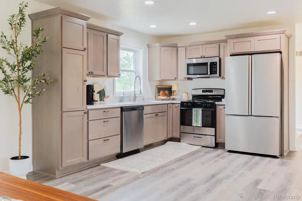 5795 E Centerline Road Ovid Township, MI 48879