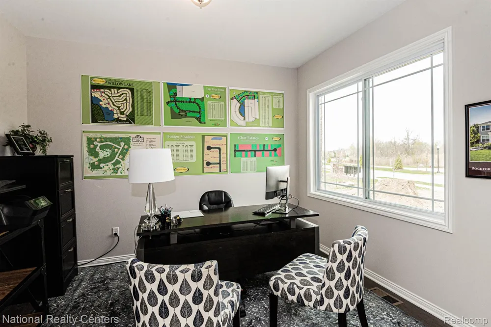 26 Woodland Meadows Chesterfield Township, MI 48047