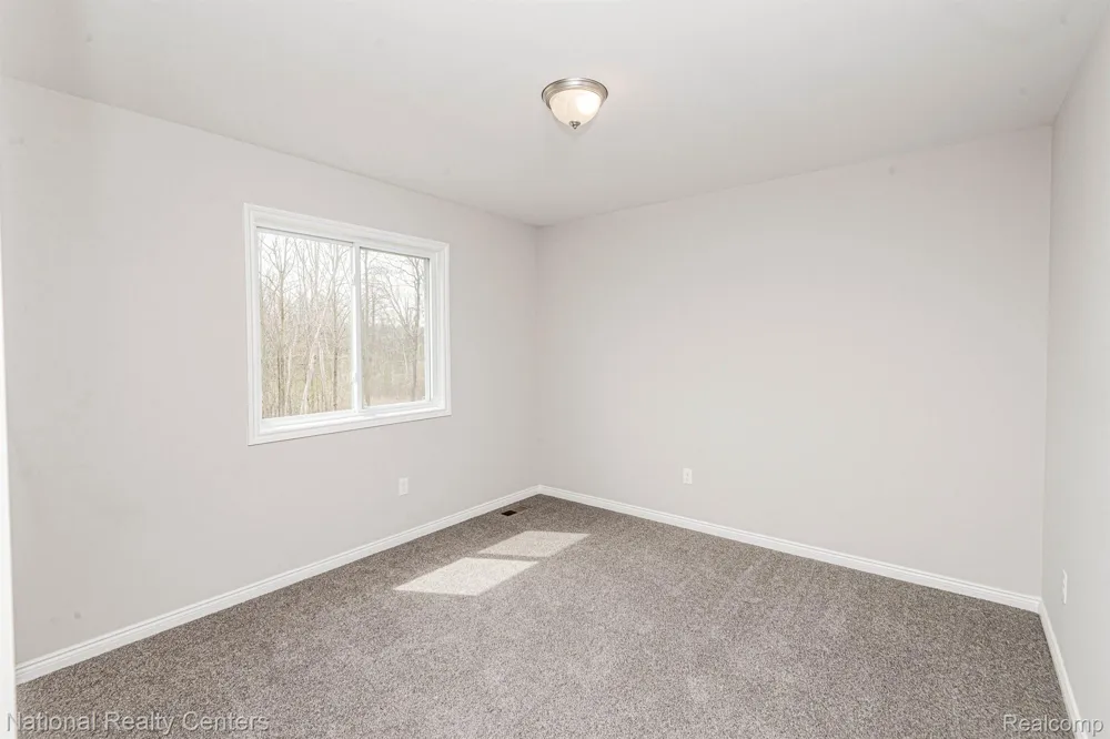 26 Woodland Meadows Chesterfield Township, MI 48047