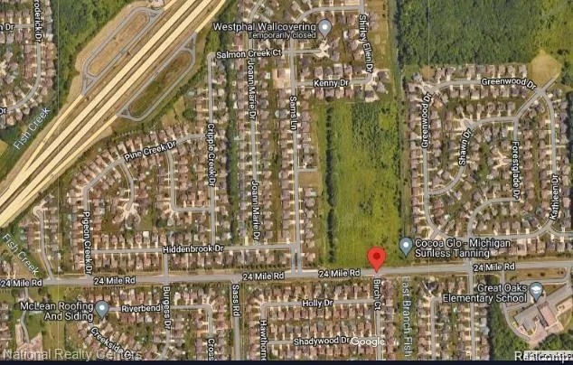 26 Woodland Meadows Chesterfield Township, MI 48047