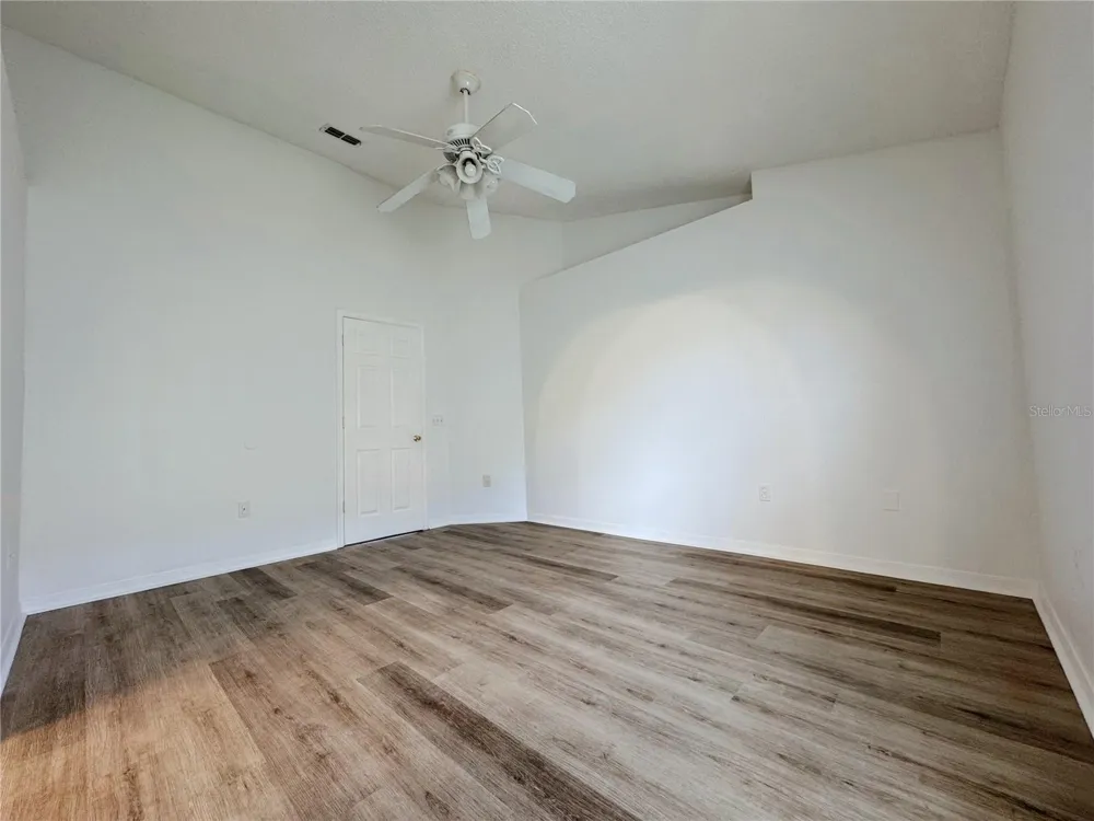 6867 BELMAR DRIVE Orlando, FL 32807