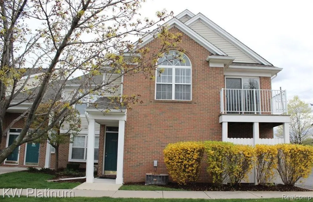 16632 Glenmoor Boulevard Macomb Township, MI 48044