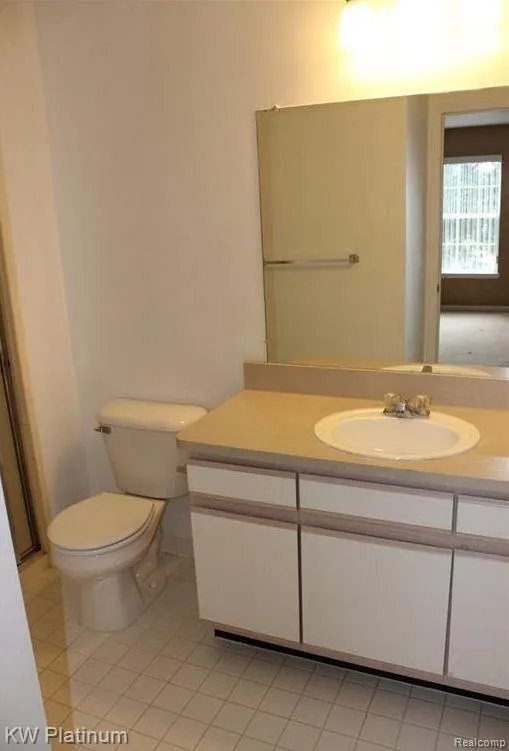 16632 Glenmoor Boulevard Macomb Township, MI 48044