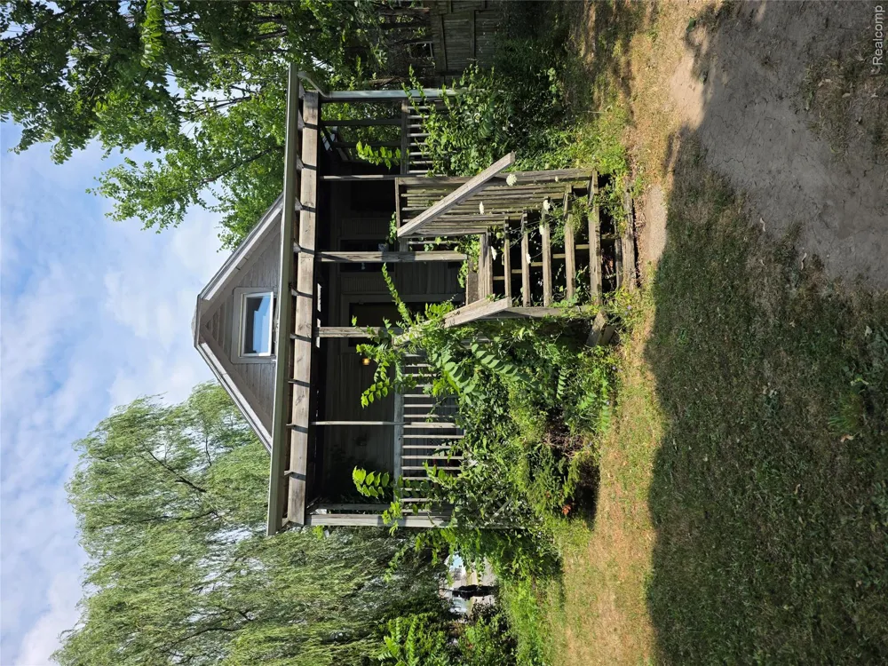 1045 Ontario Street Lansing City, MI 48915