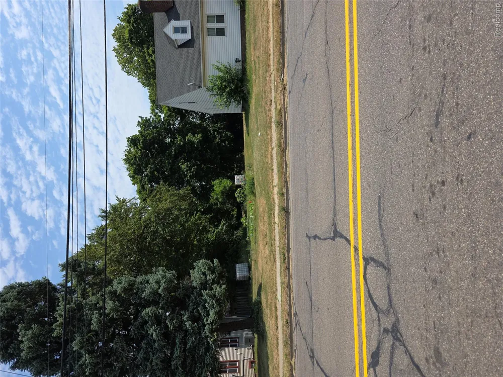 1045 Ontario Street Lansing City, MI 48915