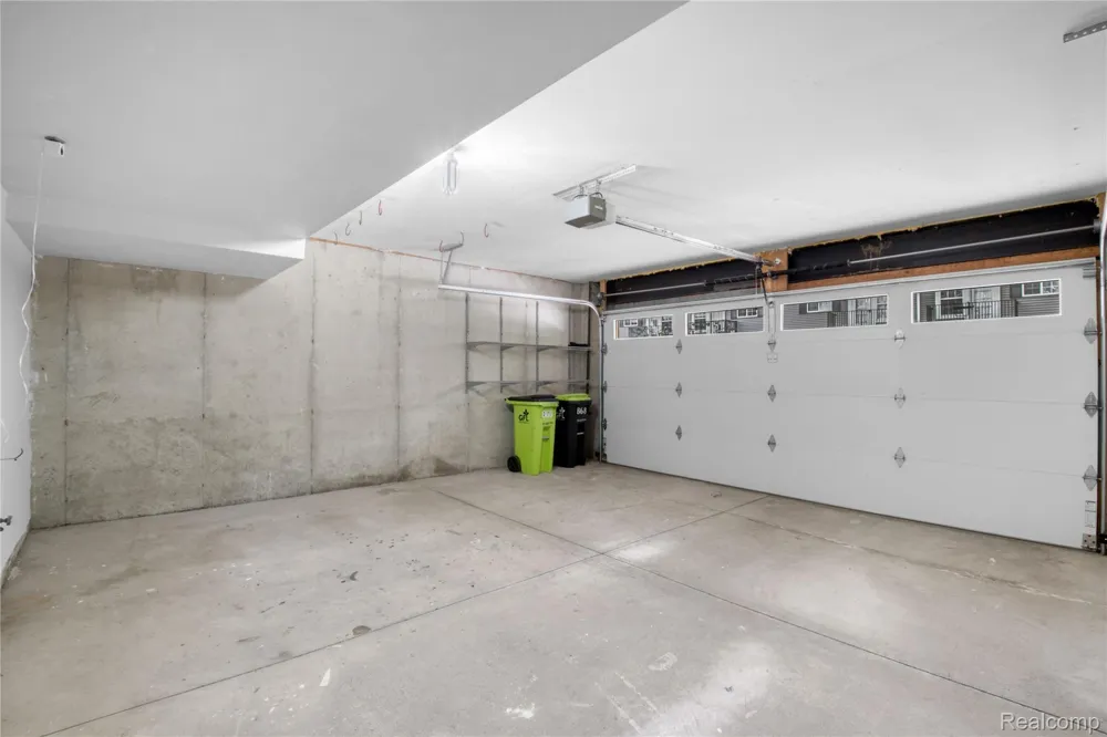 868 Eagle Drive Fenton City, MI 48430