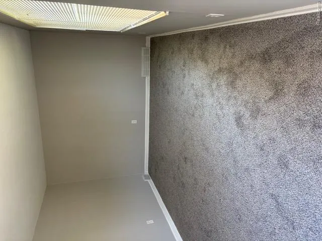 21622 Santa Clara Detroit City, MI 48219
