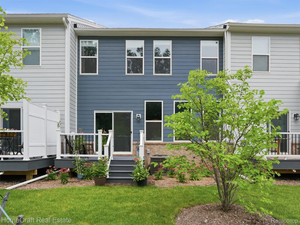 9880 Firwood Plymouth Charter Township, MI 48170