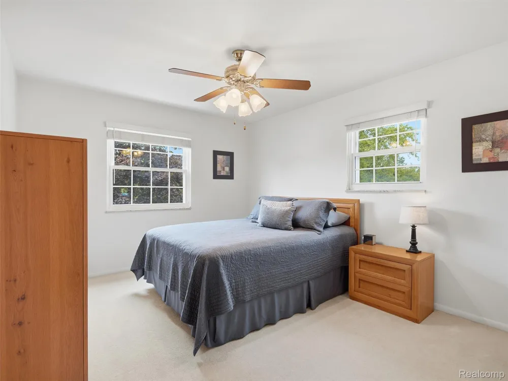 2504 Golden Shores Court Fenton Charter Township, MI 48430